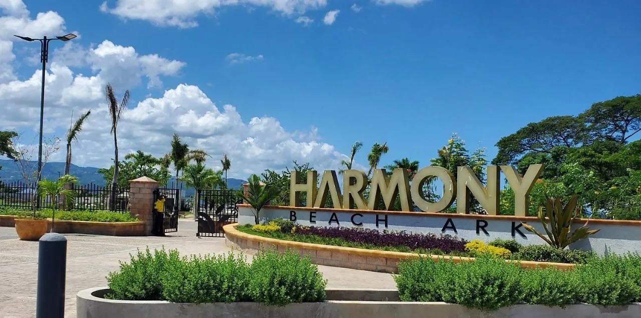 Apartment Falcon Shoreline- Airport Pickup Available - Gated-Security Montego Bay Jamaica