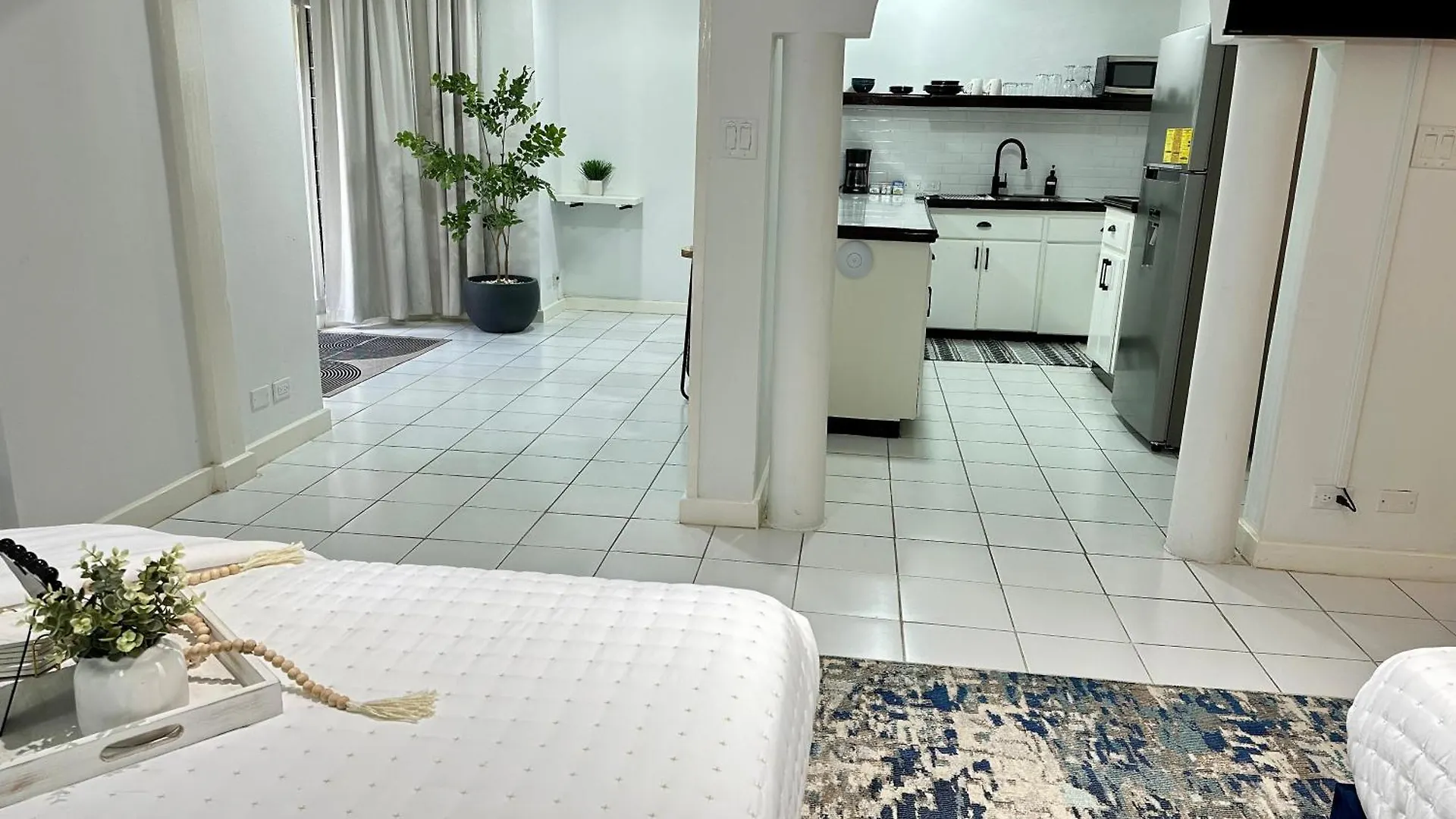 Falcon Shoreline- Airport Pickup Available - Gated-Security Montego Bay